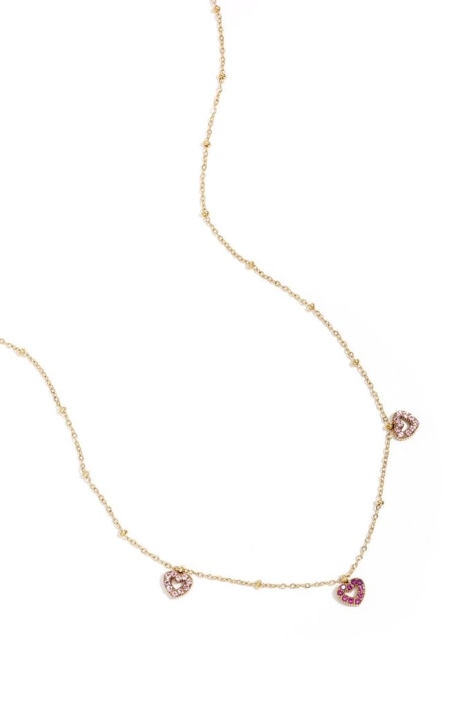 Ketting met roze steentjes in hartjes