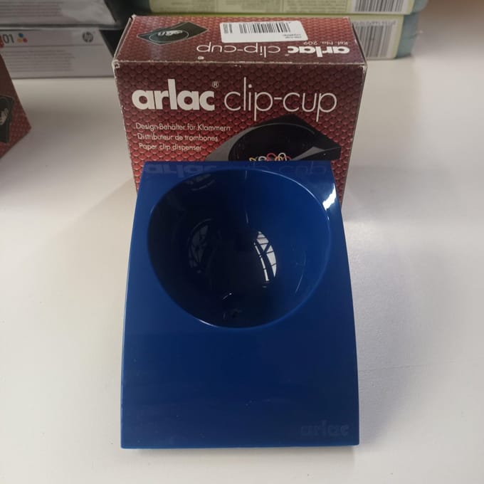 PAPERCLIP BAK CUP BAKJE ARLAC BLAUW CLIP CUP BLAUW ROYAL BLUE