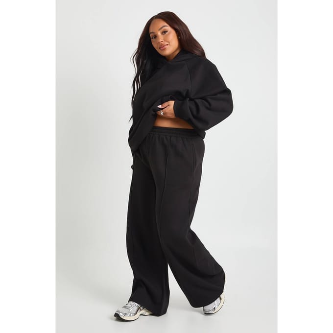 boohoo Dames Plus Core Basic Pintuck-detail jogger met rechte pijpen | Zwart | Maat: 54