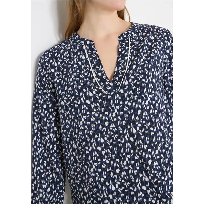 Gedessineerde blouse
