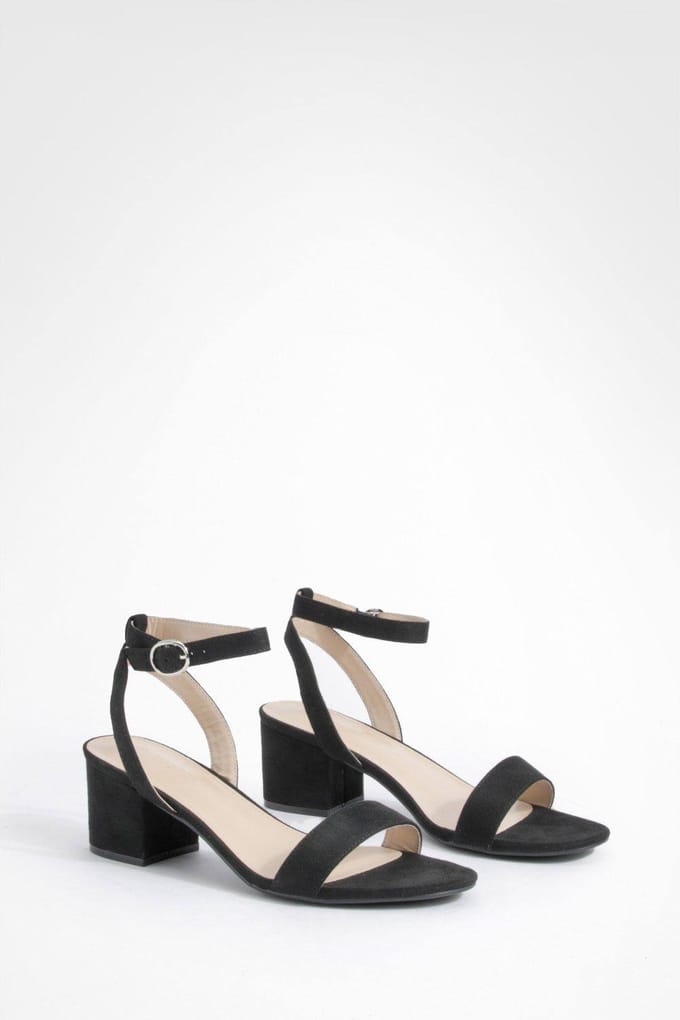 boohoo Dames Low Block Barely There Heels | Black | Maat: 3