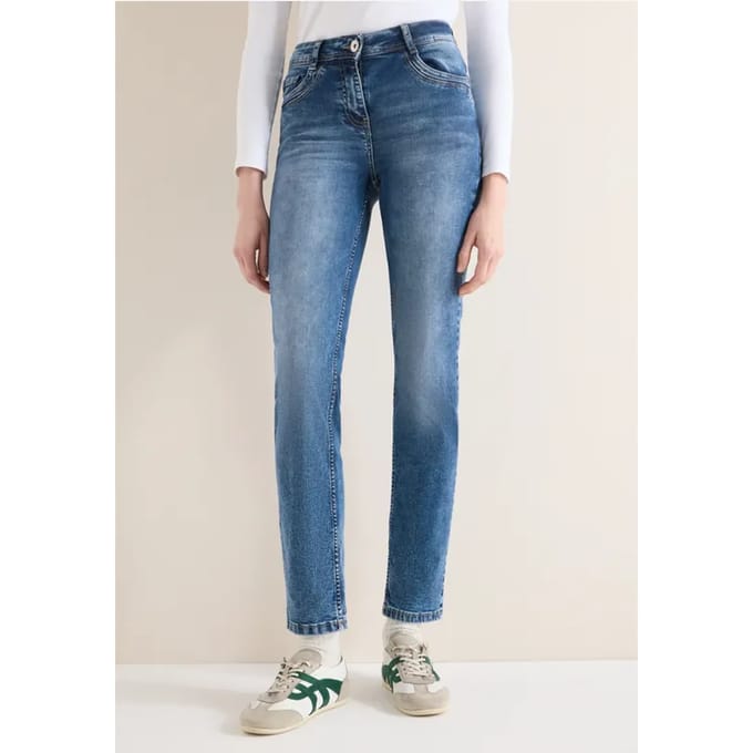 Straight Legs jeans