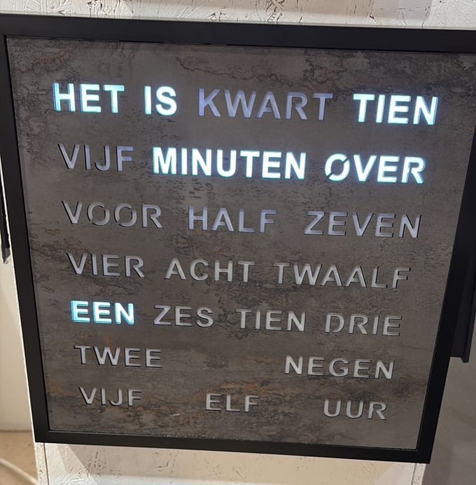 Intertime | Woordklok | Wandklok | 40x40 | Grijs -Marmer | Nederlands