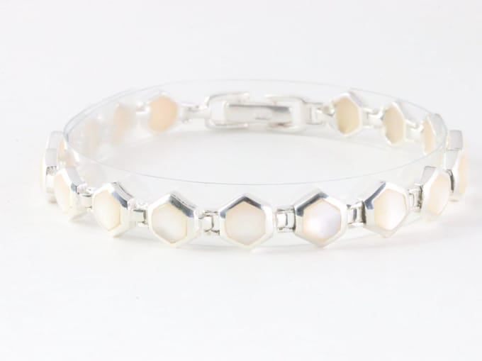 Zilveren armband met parelmoer