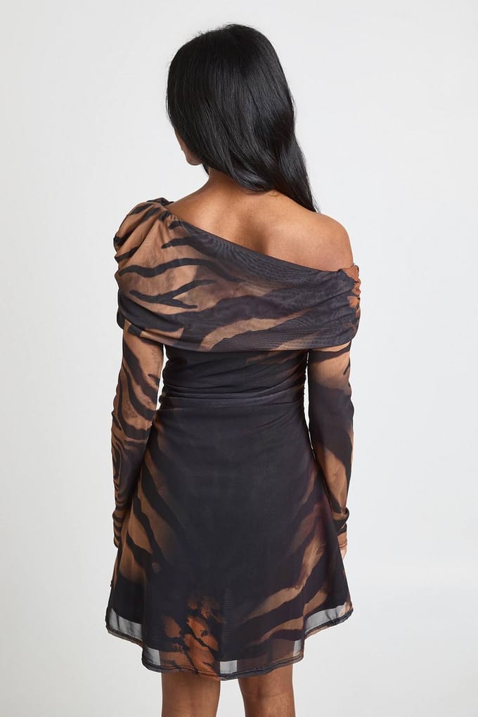 boohoo Dames Eenschouder Tonale Dierenprint Mini Jurk | Zwart | Maat: 38