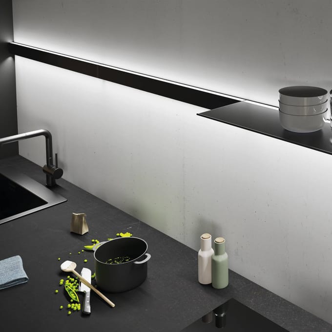 Hera LED wandlamp INTERO-LINE, zwart, 60 cm, 24 V, CCT