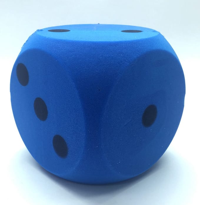 Foam dobbelsteen blauw groot 16cm 2 stuks - Sinterklaas - Dobbelspel - Kerst
