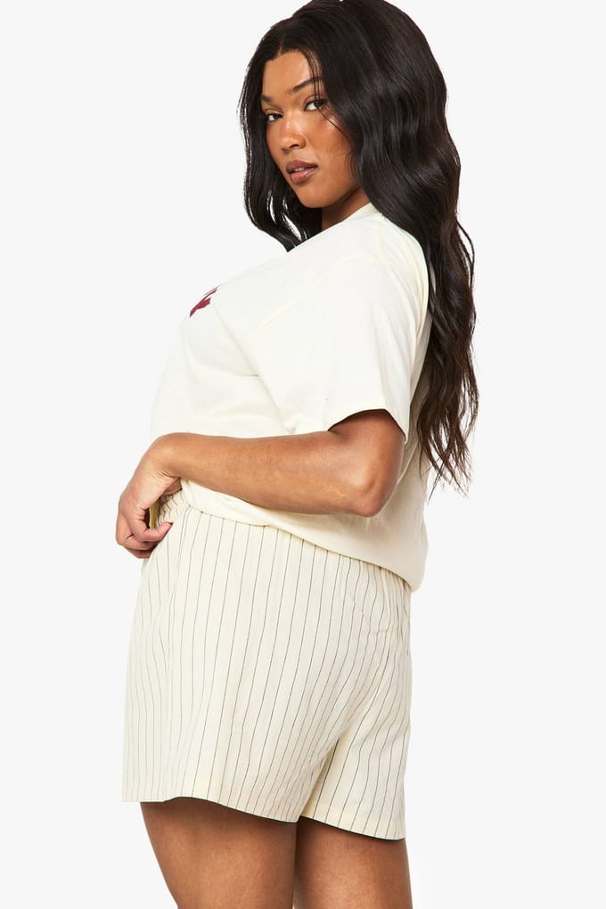 boohoo Dames Plus gestreepte linnen-look short | Ecru | Maat: 50