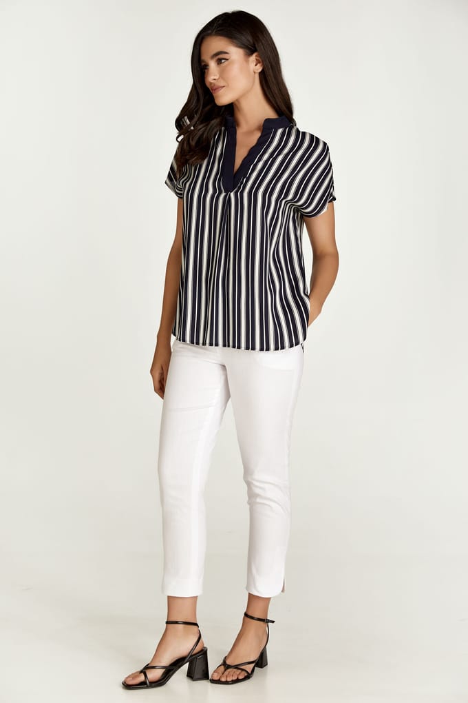 Mouwloze blauw-wit gestreepte top
