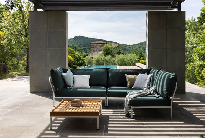 HOUE LEVEL 2 Cozy Sofa Muted White - Sunbrella Heritage alpine green - rechts