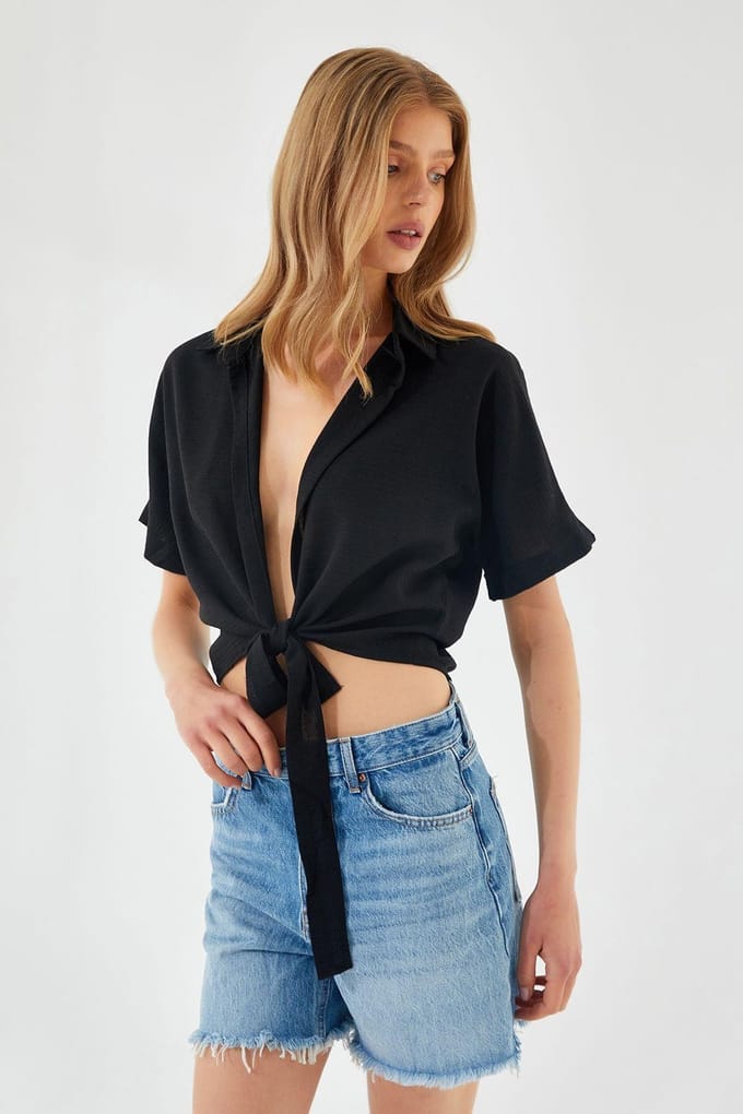 V-hals Met Touwsluiting Slim Fit Korte Shirt