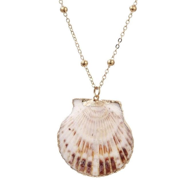 Ketting met schelp goudkleur.(Santiago)