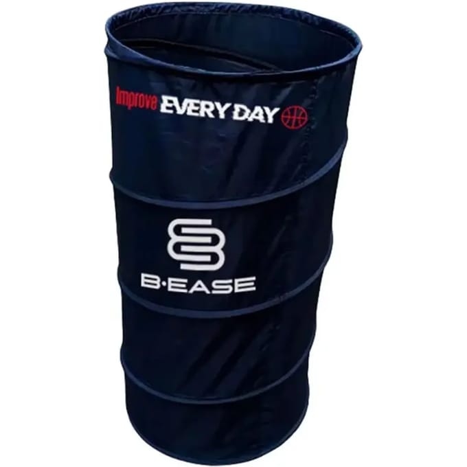 Verdedigende ondersteuning van basisverdediger B.Ease