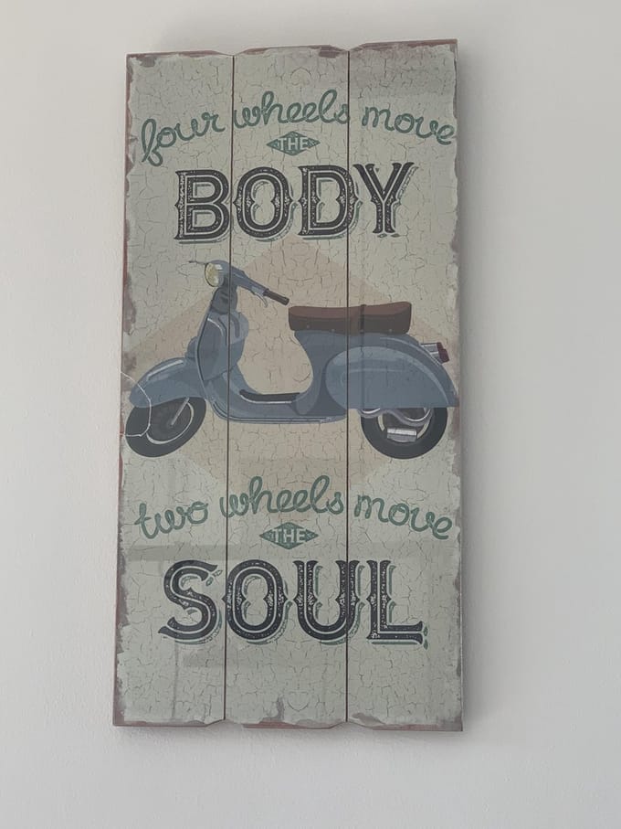 Wandbord scooter Retro ride  "Body Soul" Groot