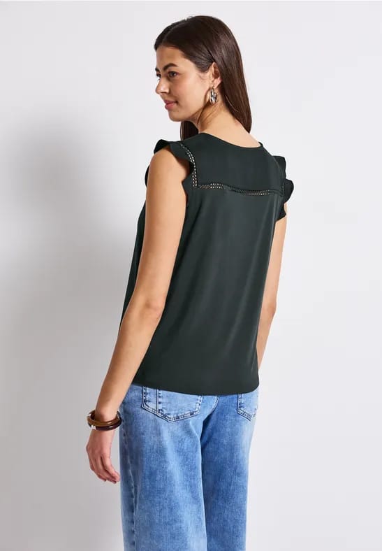 V-hals top met gehaakte details