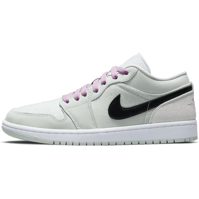 Jordan 1 Low SE Barely Green (Women's) - Maat 35.5
