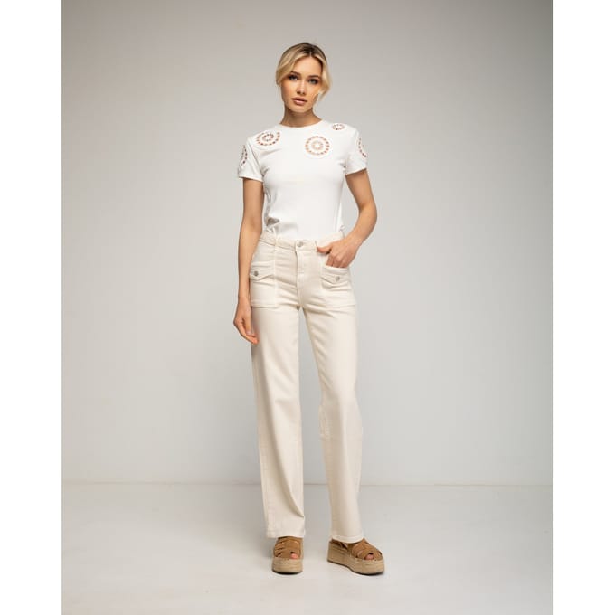 Jeans met knoopdetail