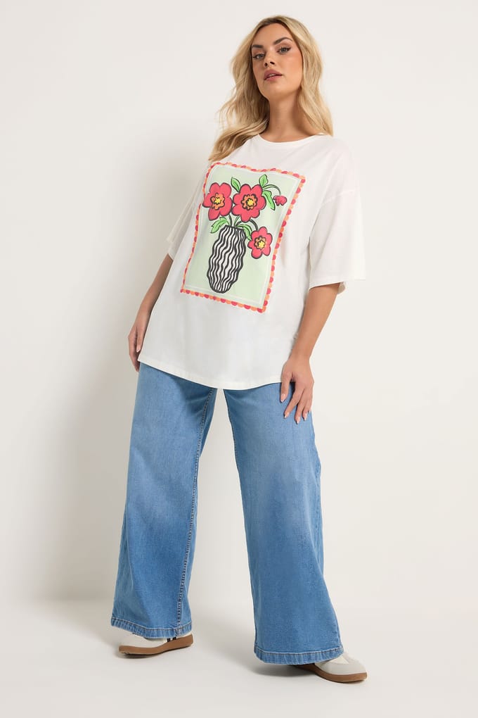Yours Wit Tshirt Met Bloemvaasprint Size 42