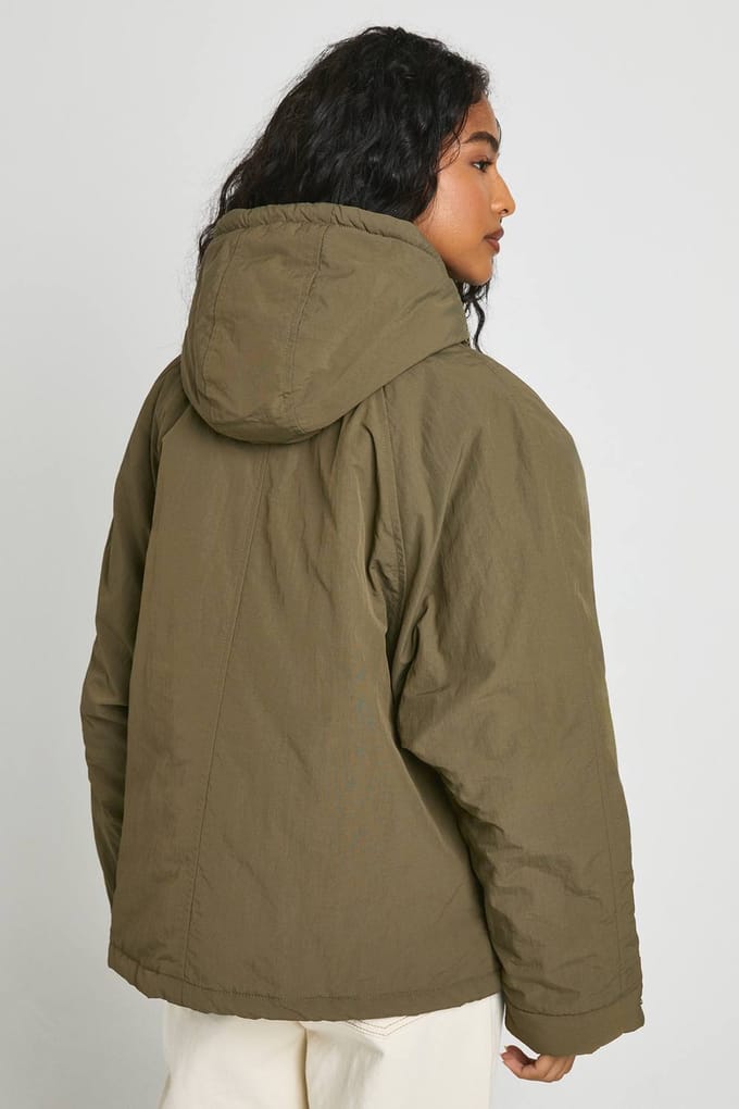 boohoo Dames Capuchon korte parka | Khaki | Maat: 10