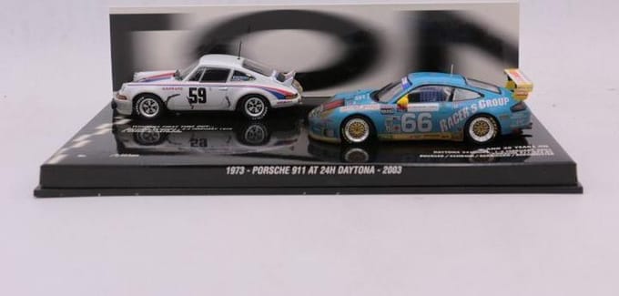 1:43 Diecast Modelcar 2 Porsches 24H Daytona 1973 / 2003 2403pcs Minichamps
