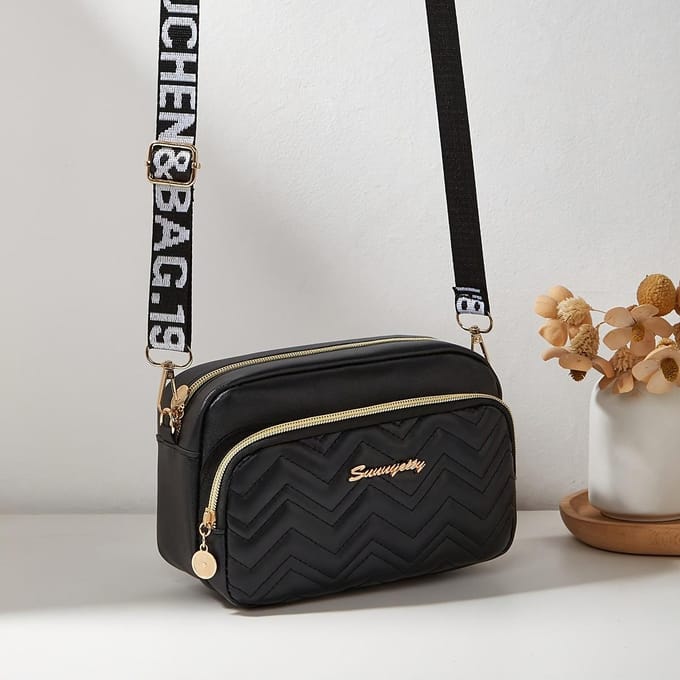 Crossbody schoudertas met brede riem zwart