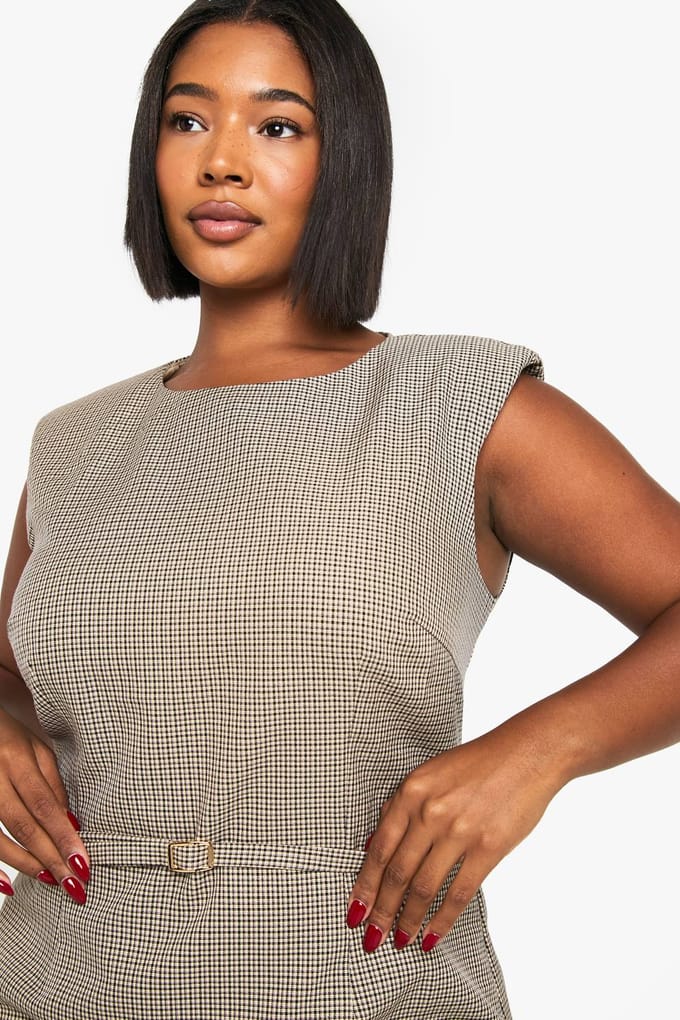 boohoo Dames Plus schoudervulling riemdetail shiftjurk | Steen | Maat: 50