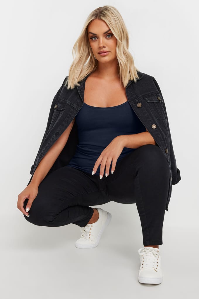 Yours Top Met Spaghettibandjes In Donkerblauwsize 48