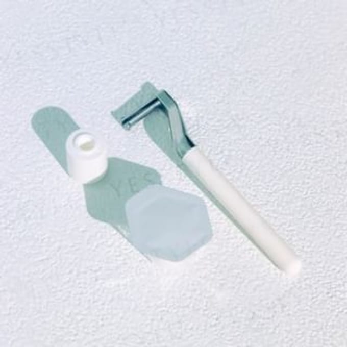 LE MOI-PEAU - HyaloSpark Derma Roller 0.2mm 1 set