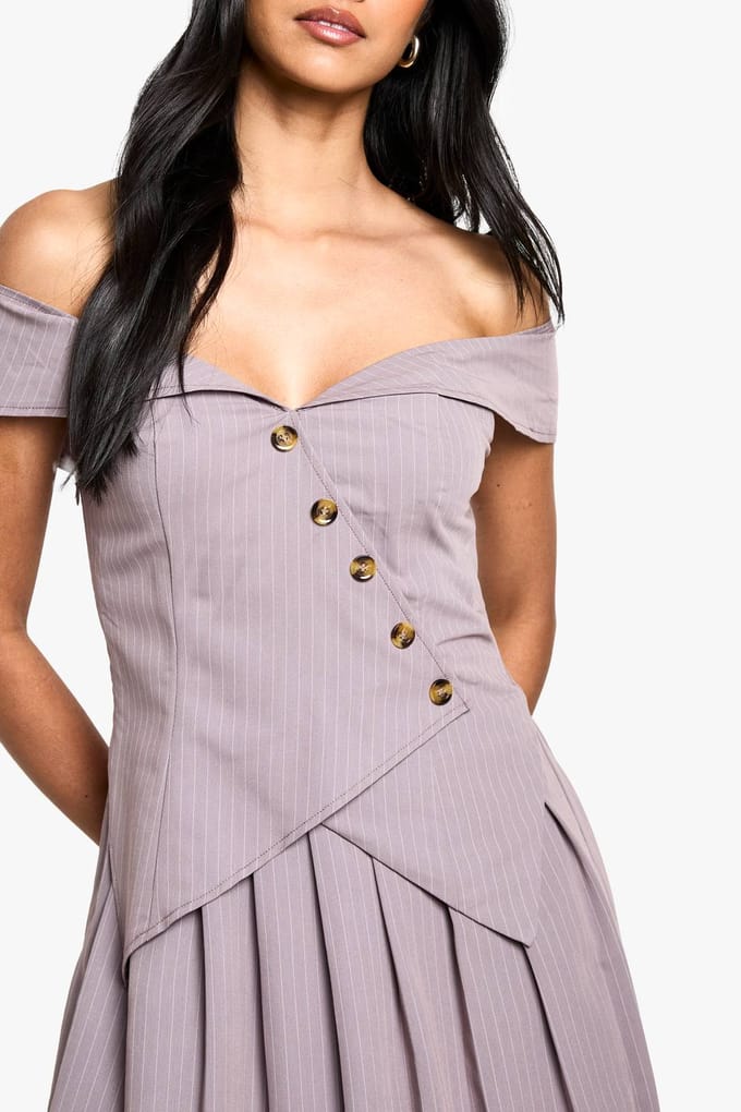 boohoo Dames Pinstripe Bardot Plisse Mini Jurk | Taupe | Maat: 42
