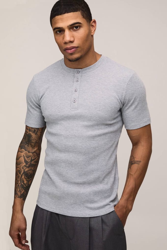 Muscle Fit Geribbeld Henley Hals Korte Mouw T-Shirt | Grey Marl | Size Medium