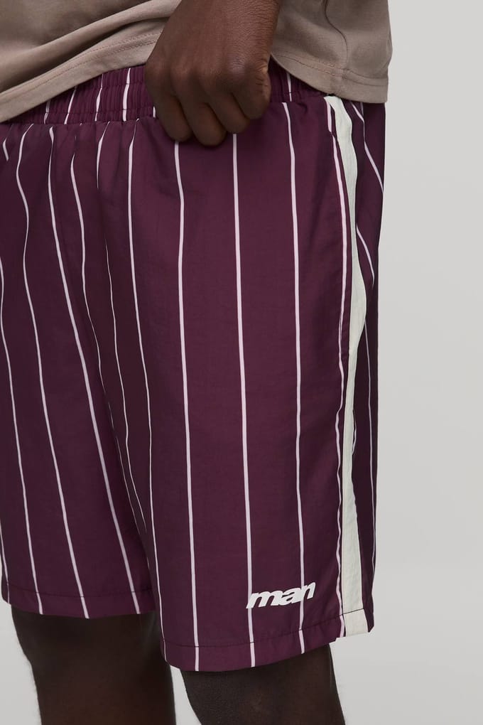 Relaxed Short Length Stripe Nylon Short | Red | Size Small
