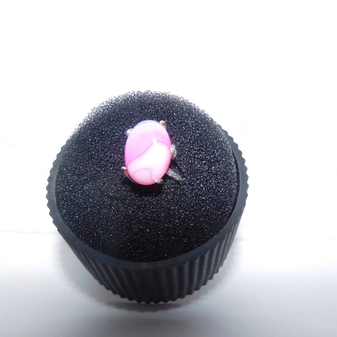 Hetty'S - Ravissante ring - 925 zilver - Roze Agaat - unieke setting - 1 maat