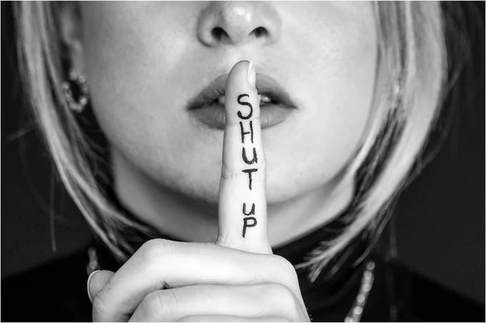 Housevitamin Poster - Shut Up - Papier - Zwart/Wit - A4 - 29x21x1cm
