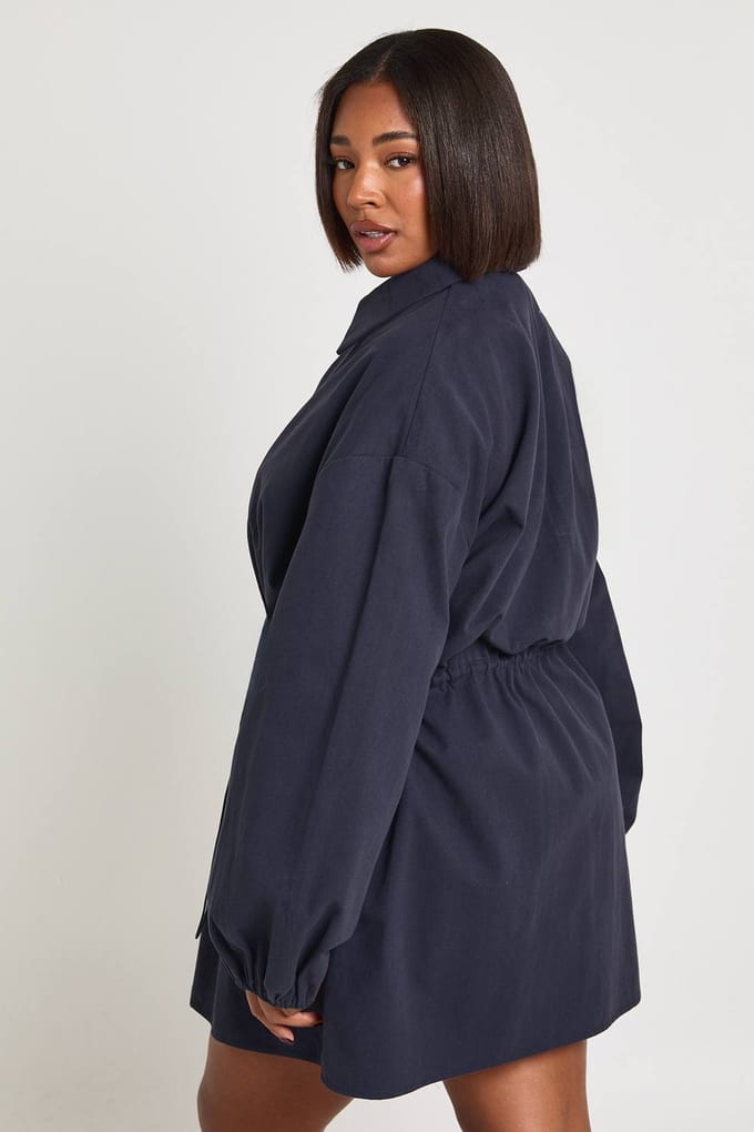 boohoo Dames Plus Katoenen Twill Getailleerde Taille Rits Utility Jurk | Marineblauw | Maat: 46