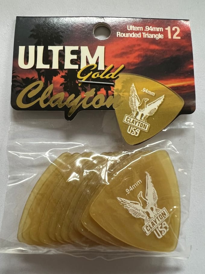 Clayton - Ultem Gold - Rounded Triangle plectrum - 0.94 mm - 12-pack