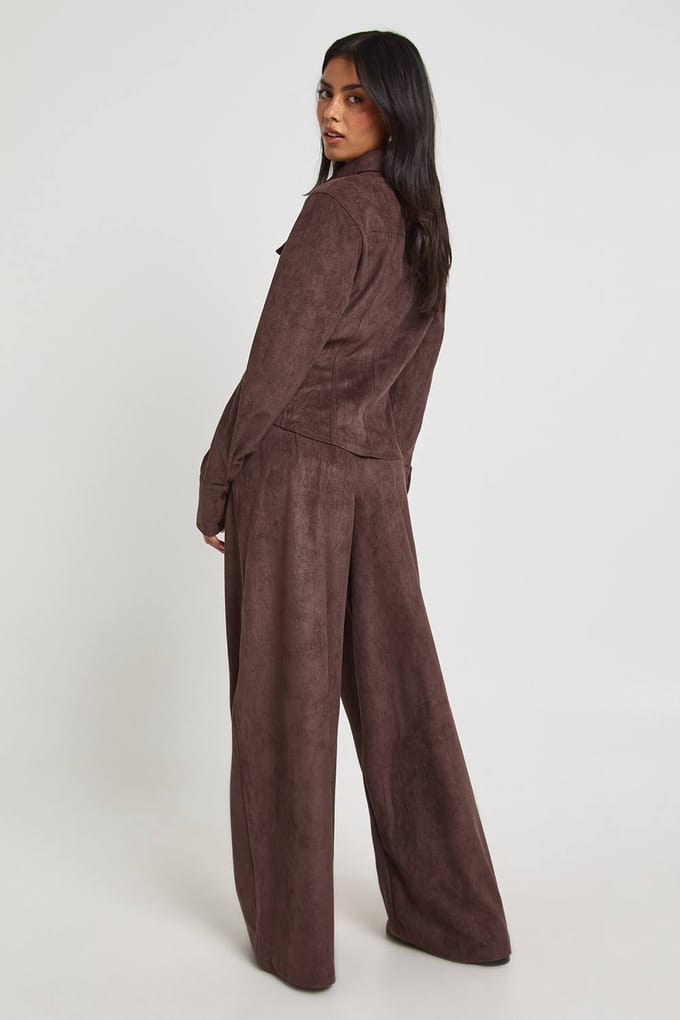 boohoo Dames Imitatie Suede Wijde Pijpenbroek | Chocoladebruin | Maat: 36