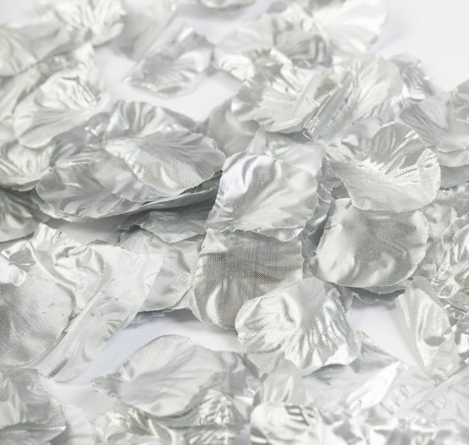 500 Valentijn luxe rozen blaadjes metallic zilver.