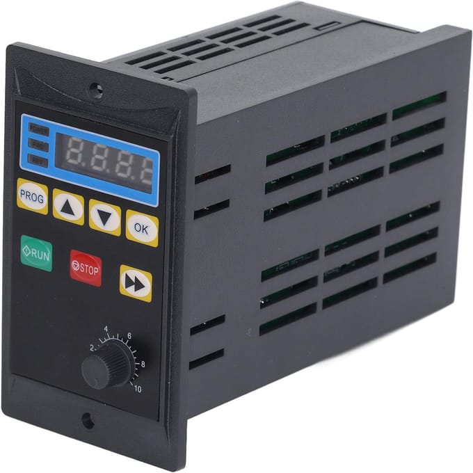 Convertisseur de fréquence variable 1,1 kW Onduleur de moteur 1PH 176 ?Entrée 264V 3PH 0?Sortie 220V