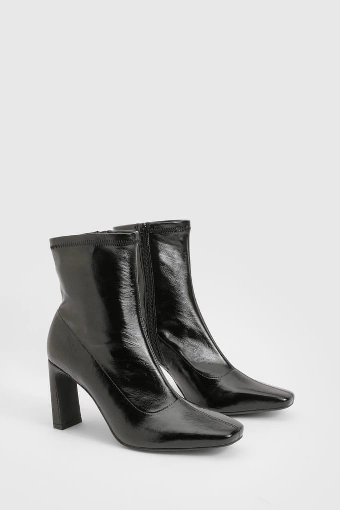 boohoo Dames Wide Fit Blokhak Gerimpeld Lakleer Sok Laarzen | Black | Maat: 3
