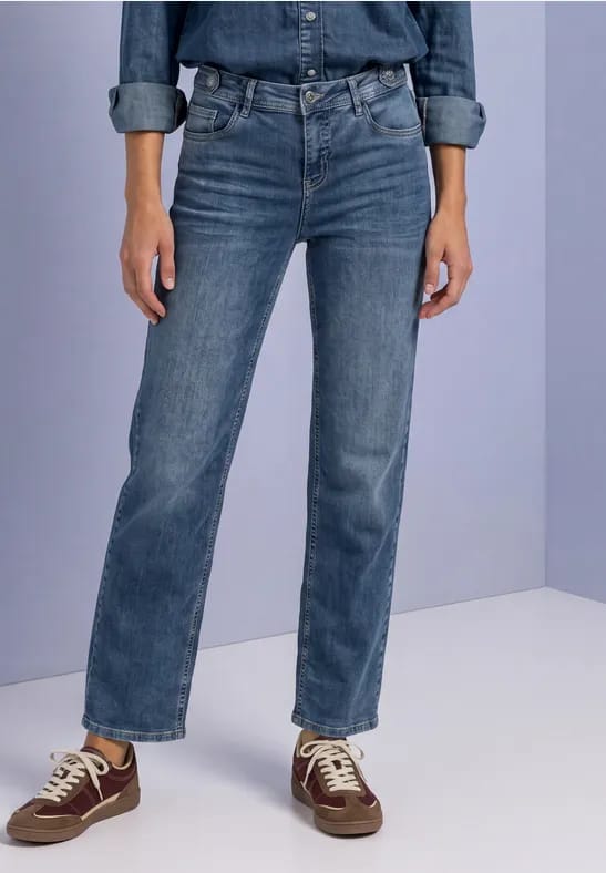 Jeans met Straight Leg pijpen en knoopdetails