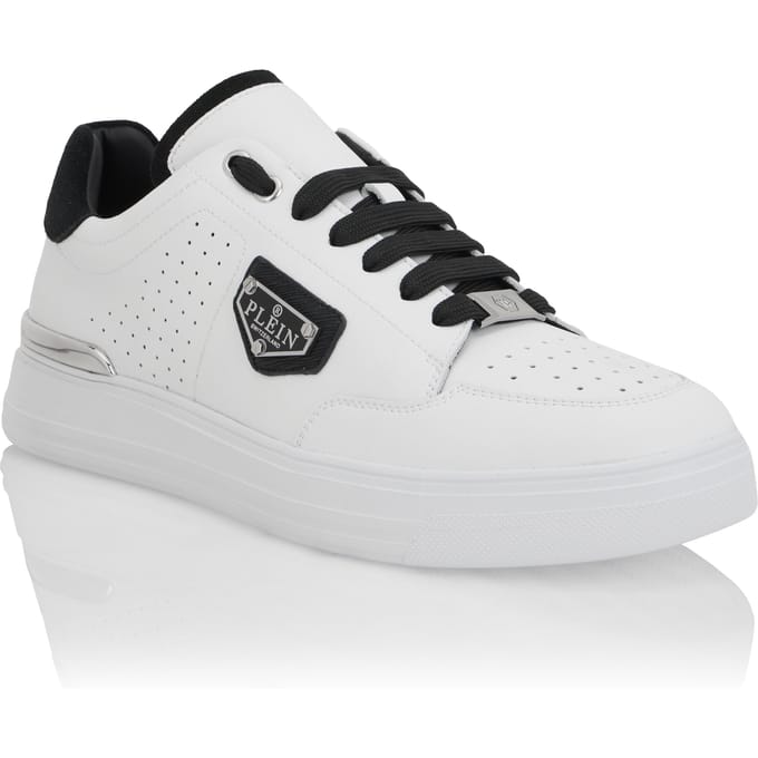 Lo-Top Sneakers