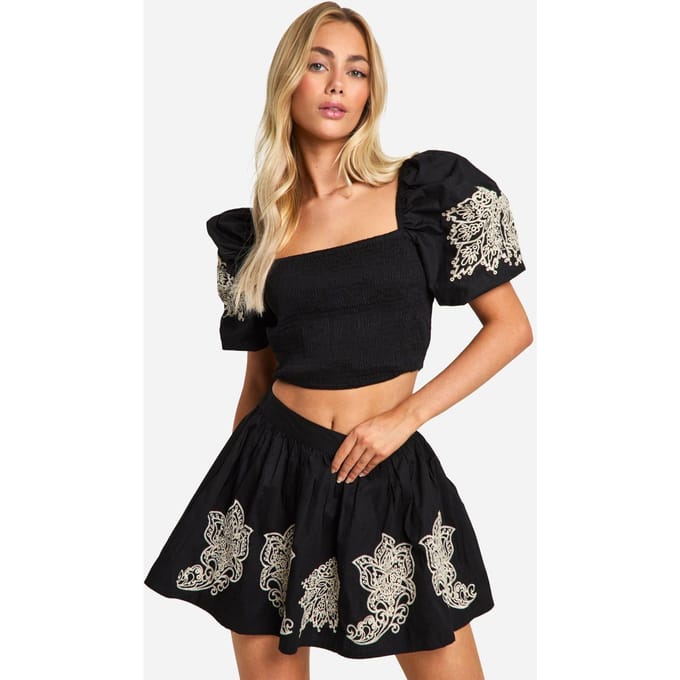 boohoo Dames Geborduurde Full Mini Rok | Zwart | Maat: 34