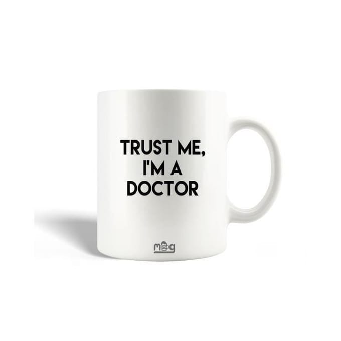 Mug en Céramique - MANIACASE - Trust Me I'm a Future Doctor - 30cl - Compatible lave-vaisselle - Blanc