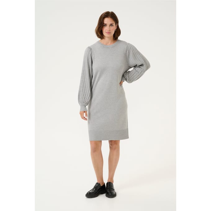Knielange jurk met pofmouwen, model 'Alone'