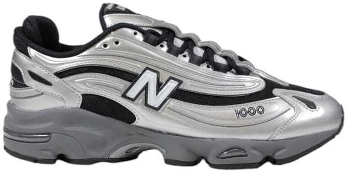 Sporty Slip-On Lace-Up Sneakers - Silver
