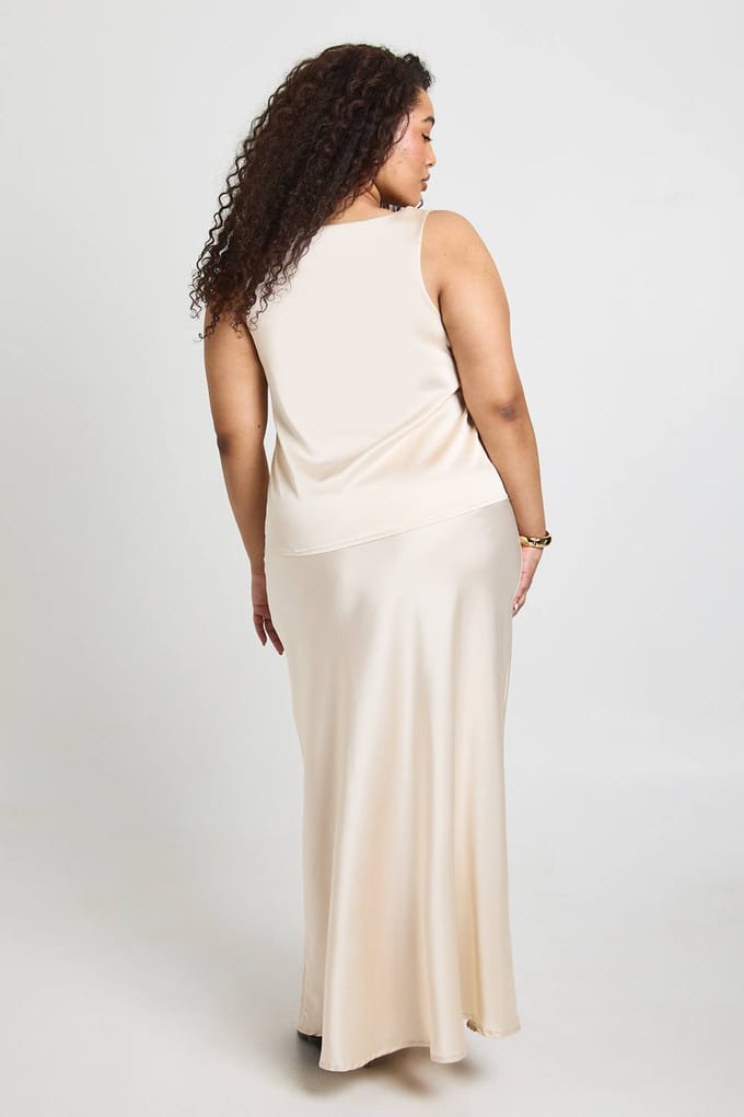 boohoo Dames Plus Satijn Trekkoord Maxi Rok | Ivory | Maat: 16