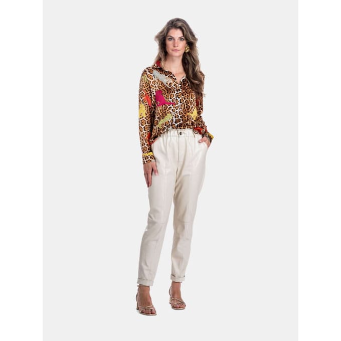 Mucho Gusto Blouse monza in zijde met camel luipaard print en multicolor luipaarden