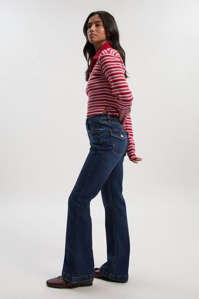 boohoo Dames Petite Mid Rise Y2K Bootcut Jeans | Indigo | Maat: 36