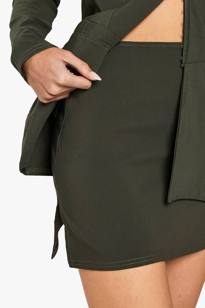 boohoo Dames Bengaline Split Hem Minirok | Kaki | Maat: 38
