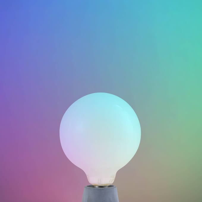 LUUMR Smart LED lamp mat E27 G125 7W Tuya WLAN CCT